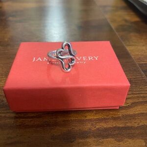✨James Avery✨ Double Heart Ring